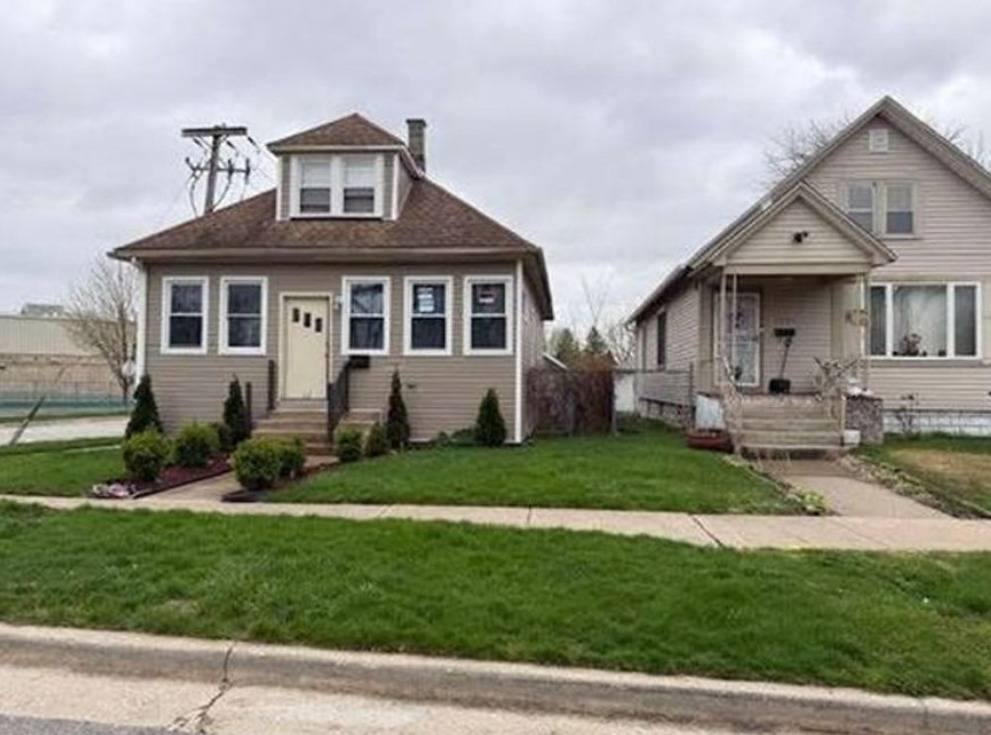 2217 Canal ST, Blue Island, IL 60406