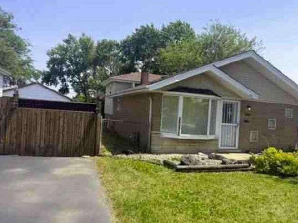 12631 S Tripp AVE, Alsip, IL 60803