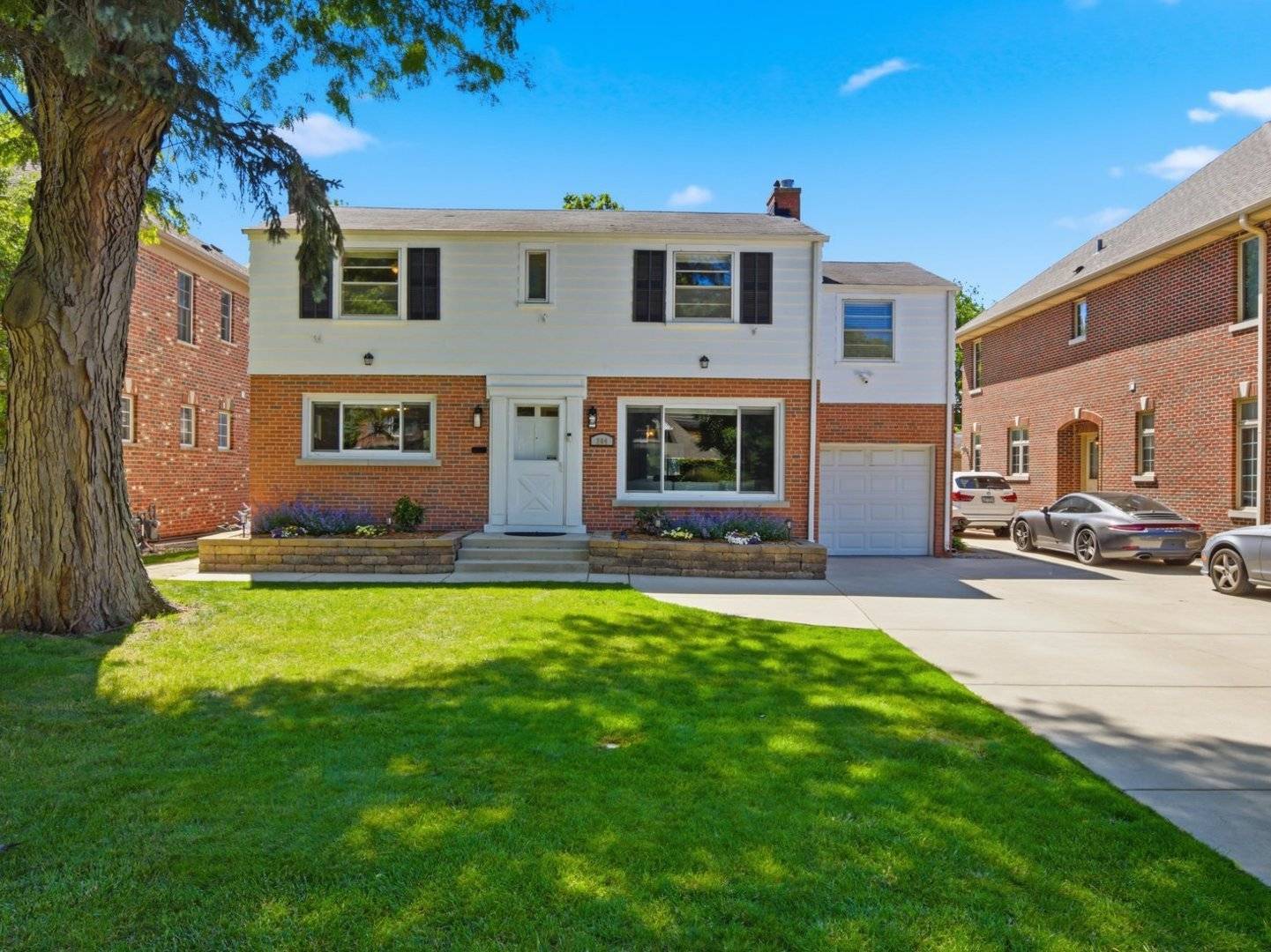 204 S Home AVE, Park Ridge, IL 60068