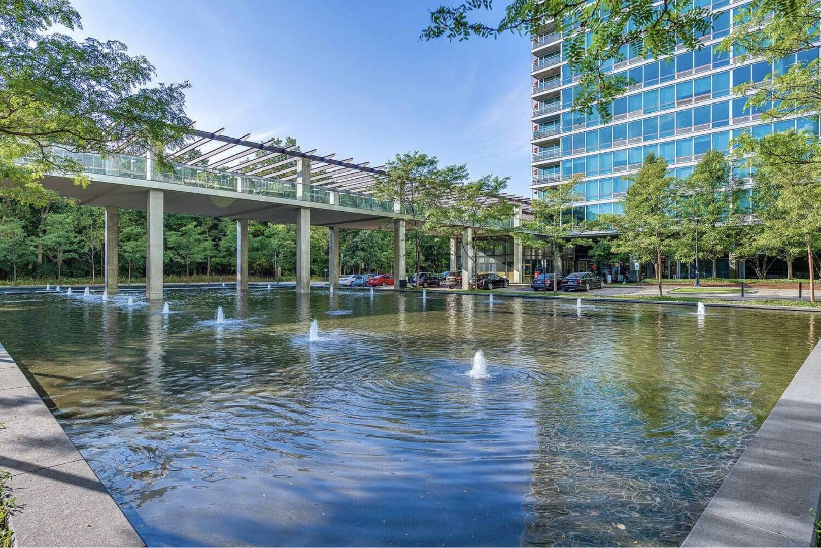 9715 Woods DR #510, Skokie, IL 60077