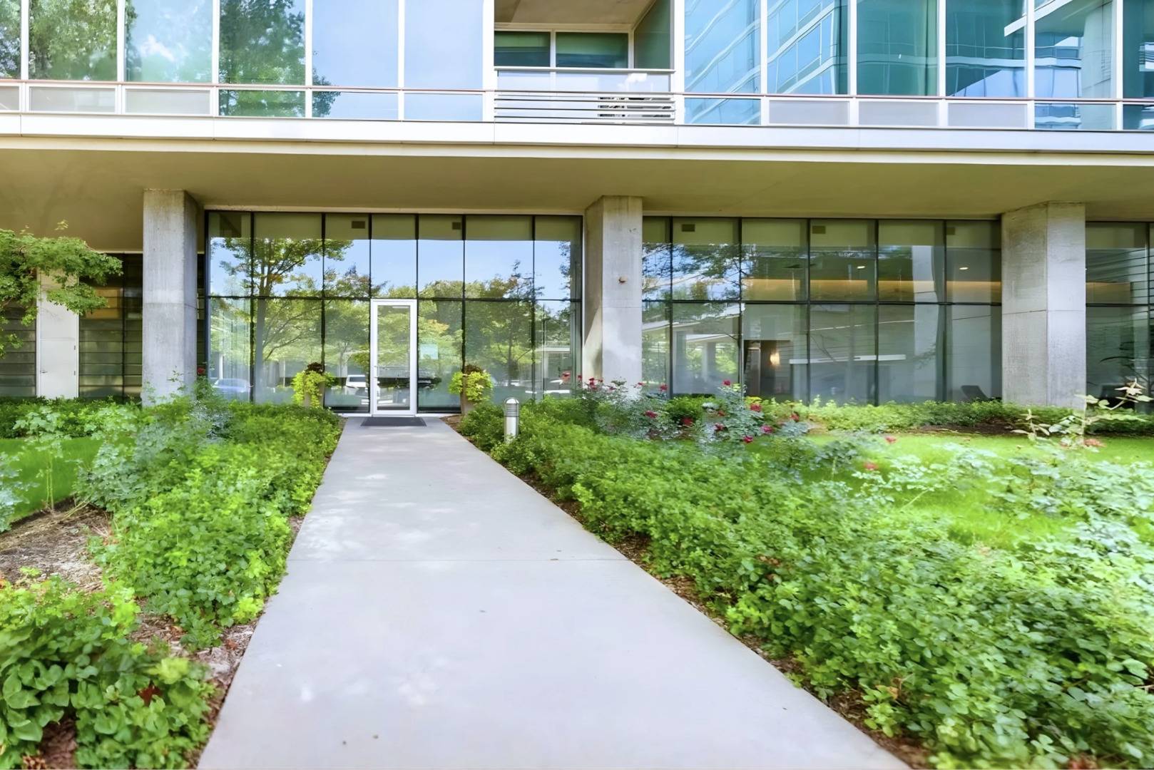 9715 Woods DR #510, Skokie, IL 60077