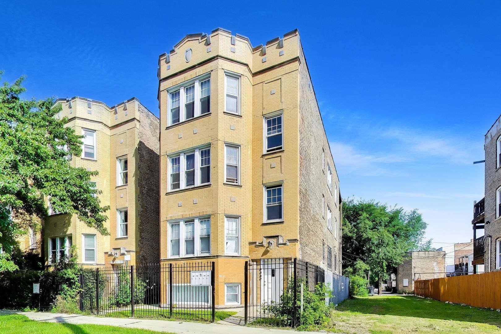 3814 W OHIO ST, Chicago, IL 60624