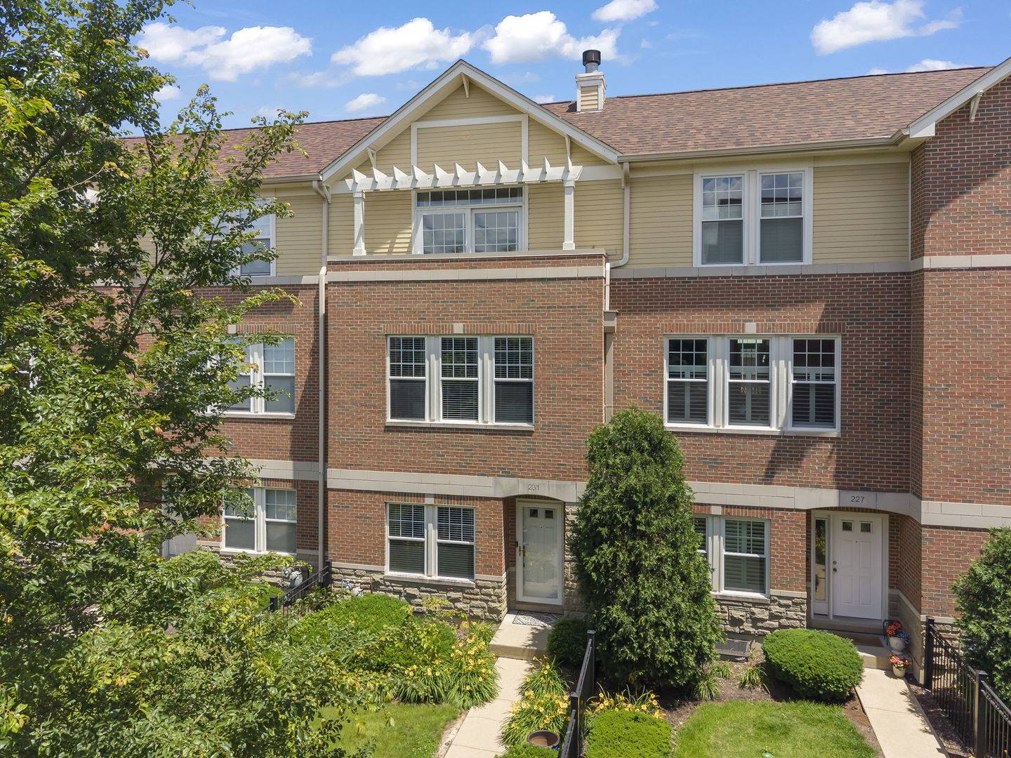 231 N West ST #0, Wheaton, IL 60187