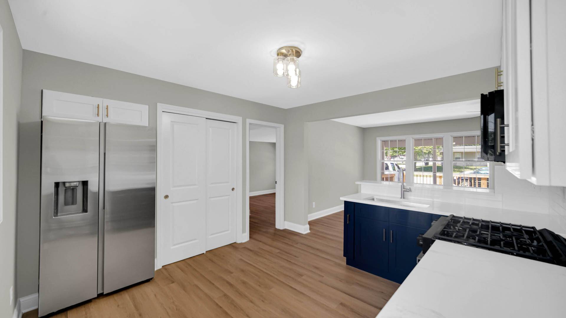 2933 W 38th Place, Hobart, IN 46342