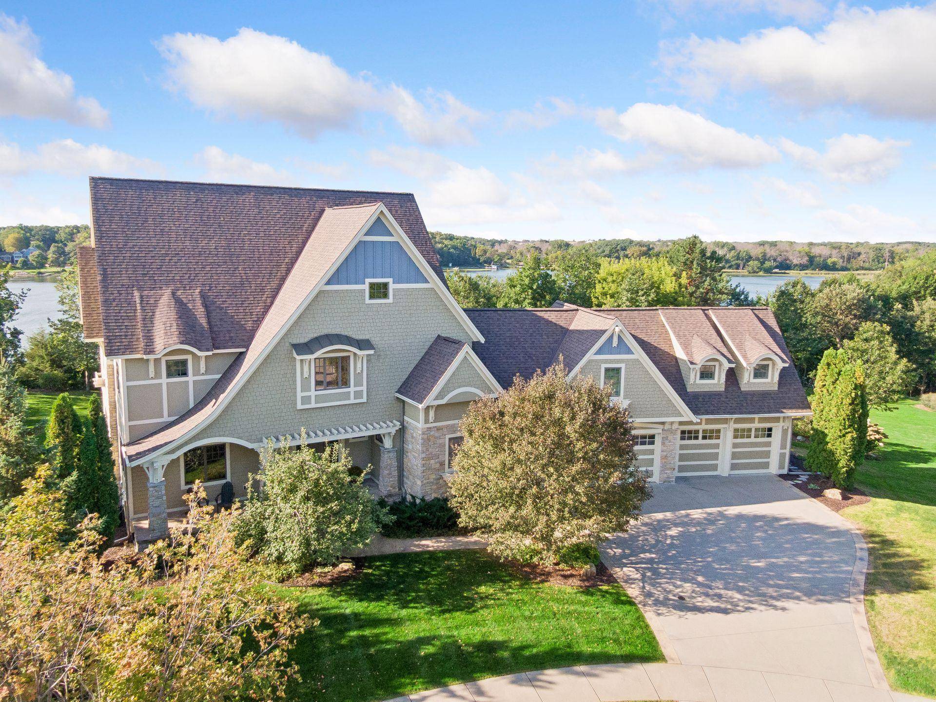 3649 Lerive WAY, Chaska, MN 55318