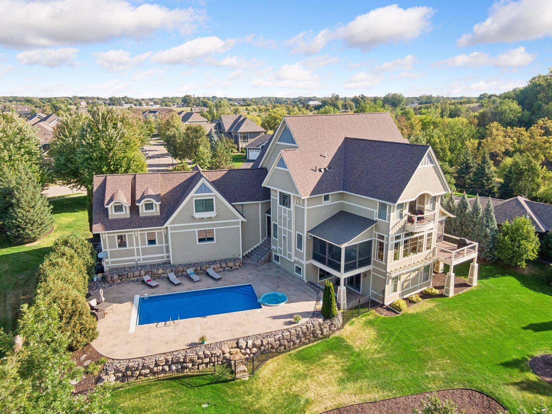 3649 Lerive WAY, Chaska, MN 55318