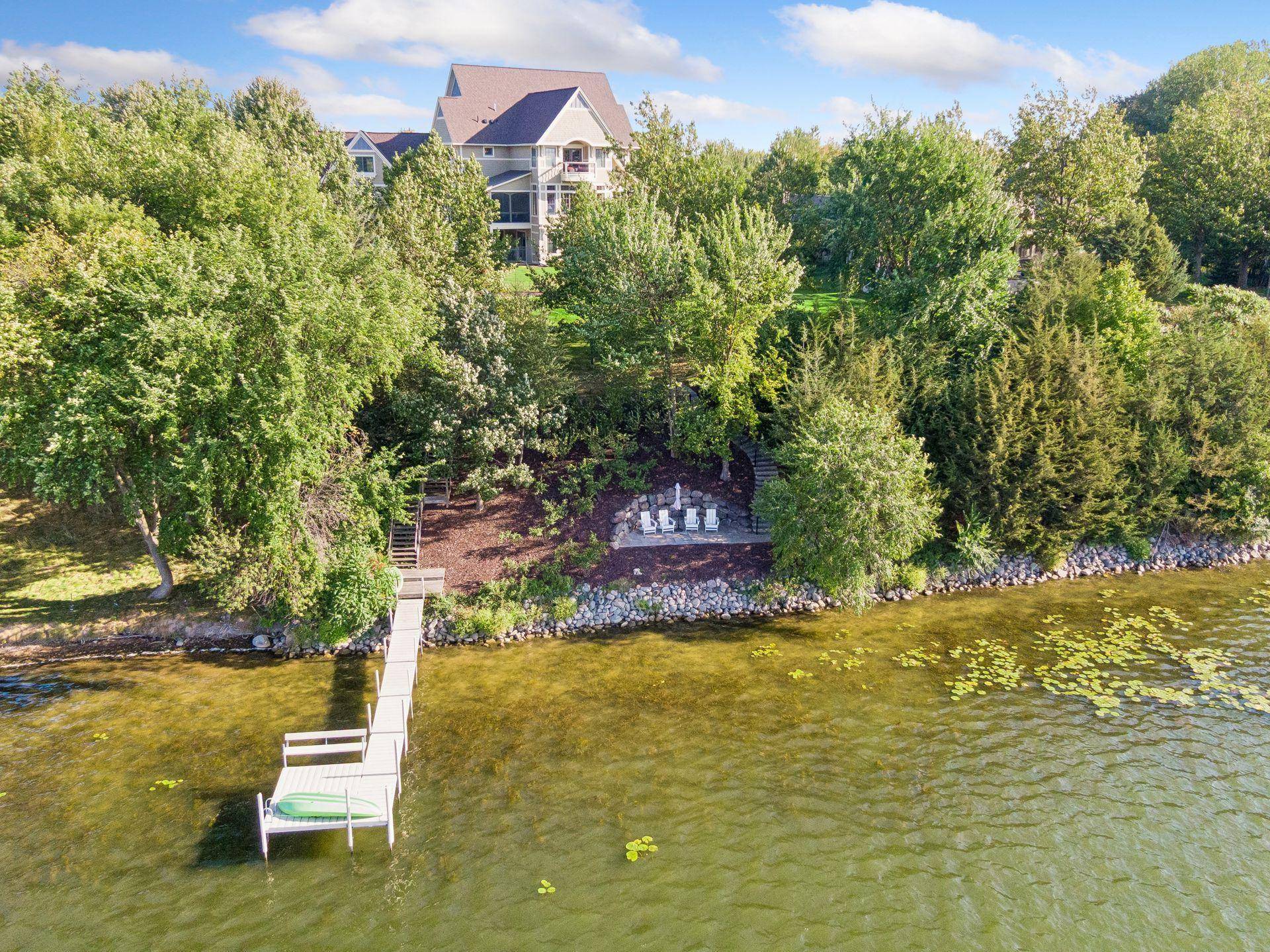 3649 Lerive WAY, Chaska, MN 55318