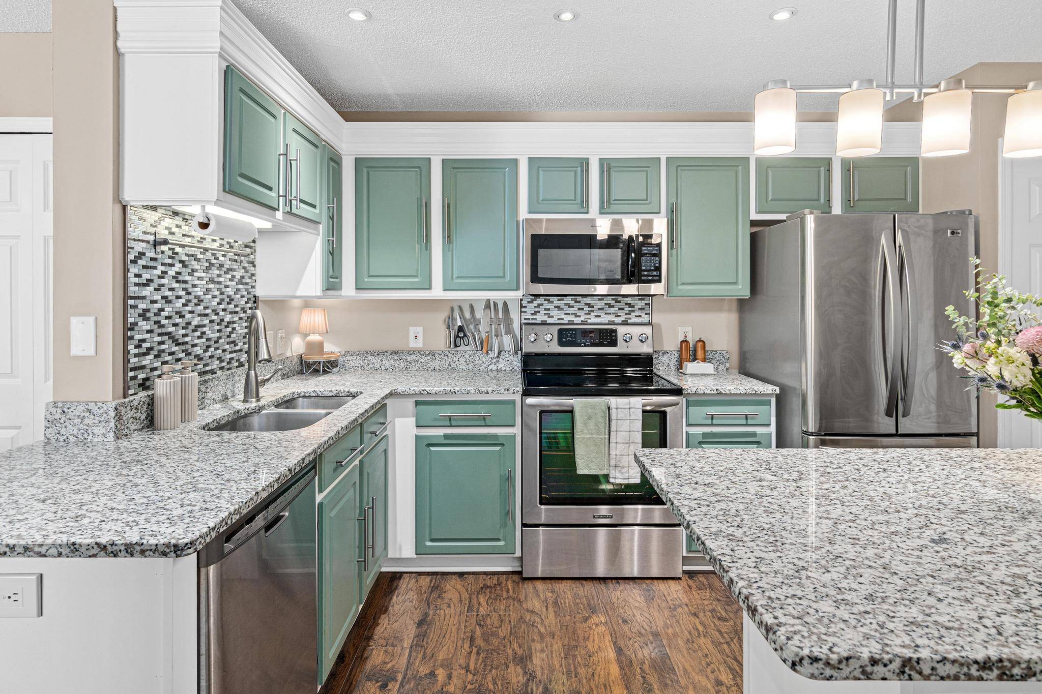 15784 Flackwood TRL #95, Apple Valley, MN 55124