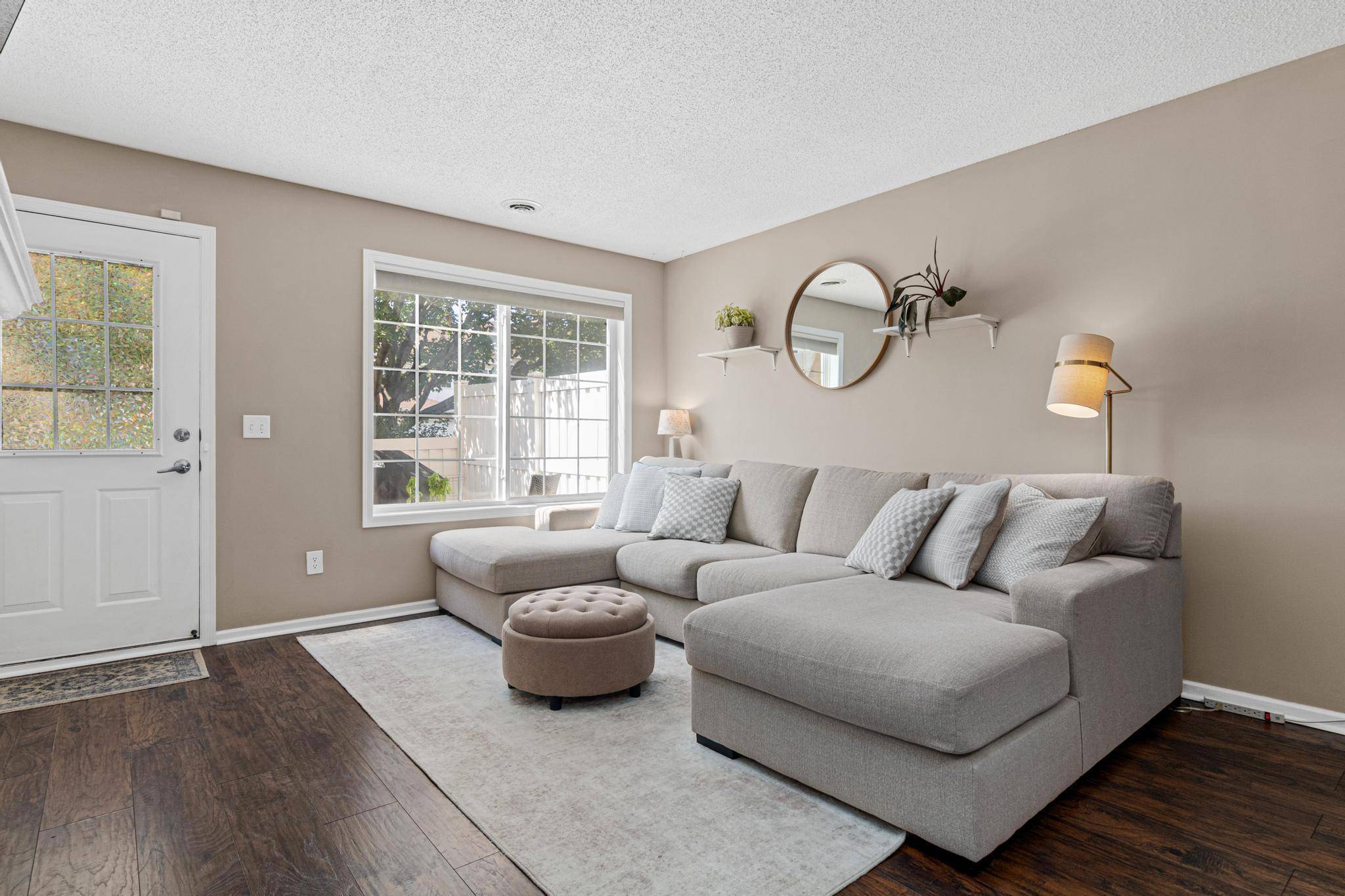 15784 Flackwood TRL #95, Apple Valley, MN 55124