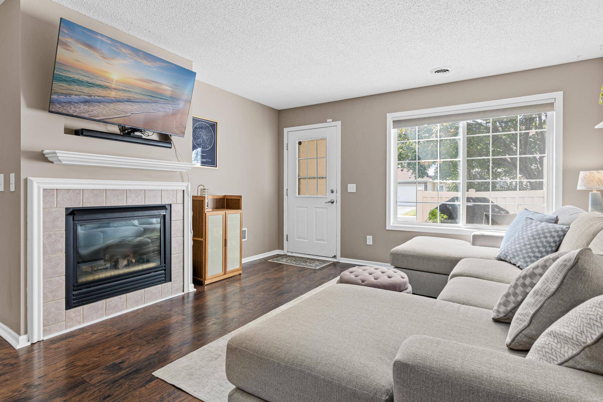 15784 Flackwood TRL #95, Apple Valley, MN 55124