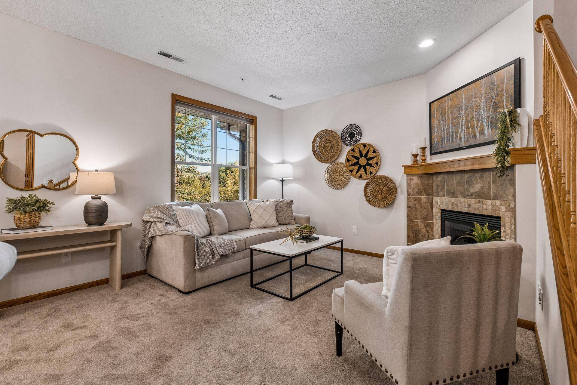 7808 Madelyn Creek DR, Victoria, MN 55386