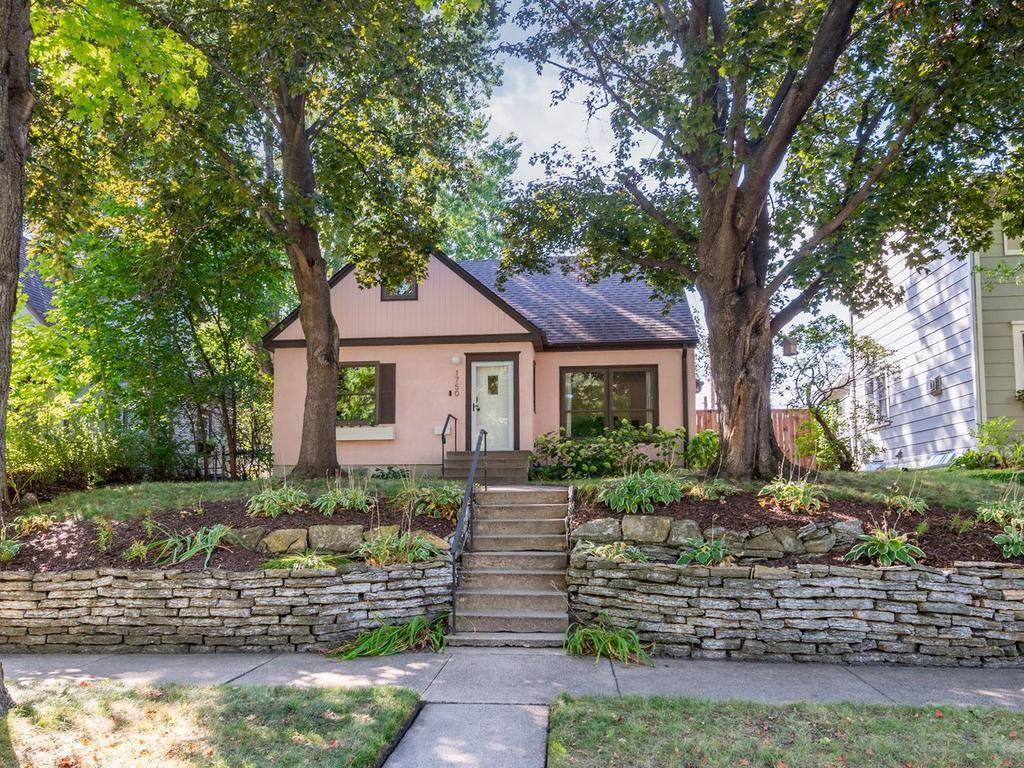 1750 Field AVE, Saint Paul, MN 55116