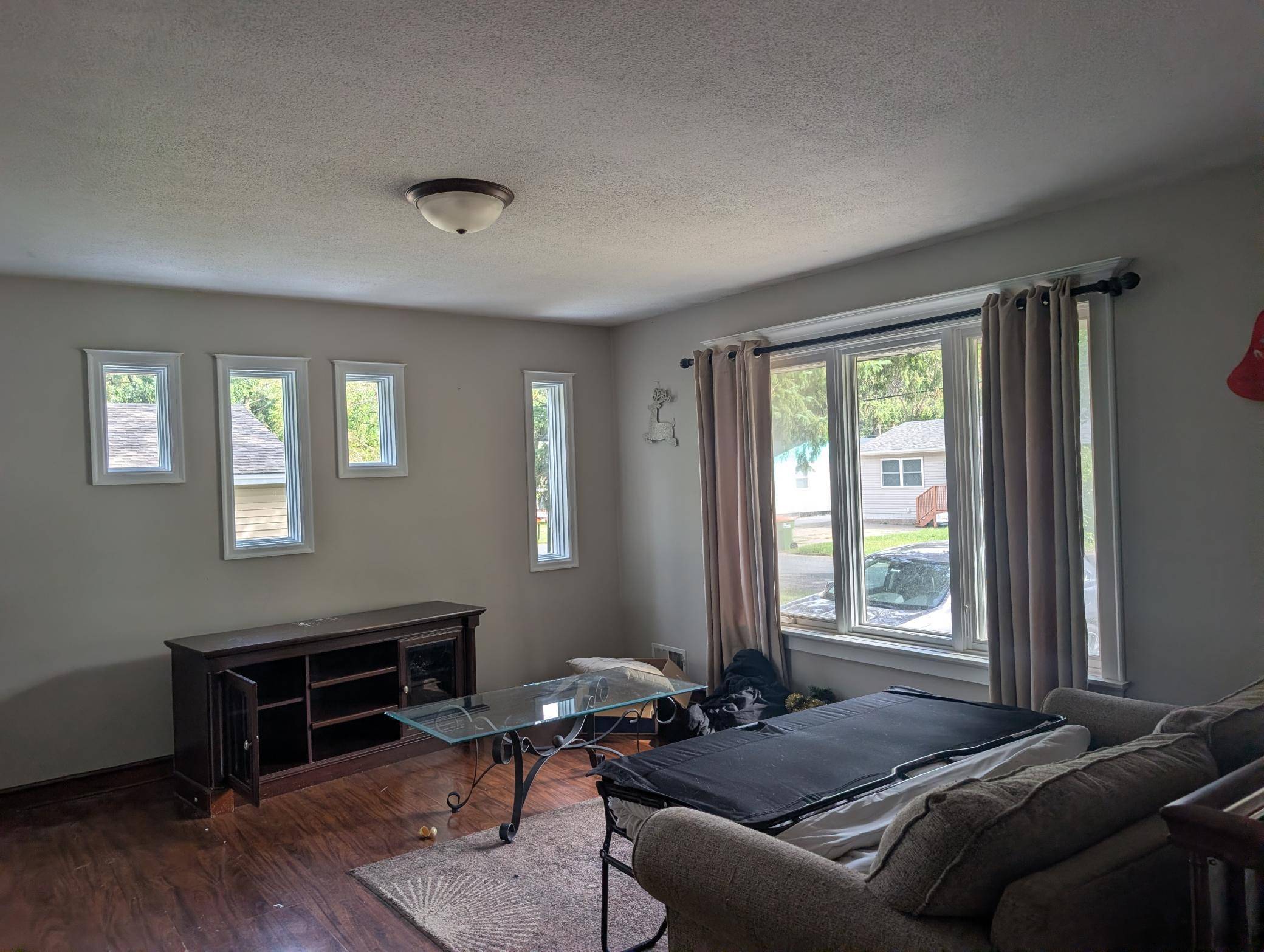 171 Hanson RD, Mahtomedi, MN 55115