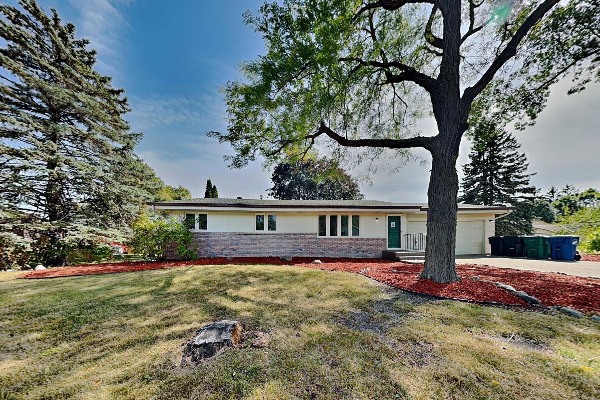 11811 65th PL N, Maple Grove, MN 55369