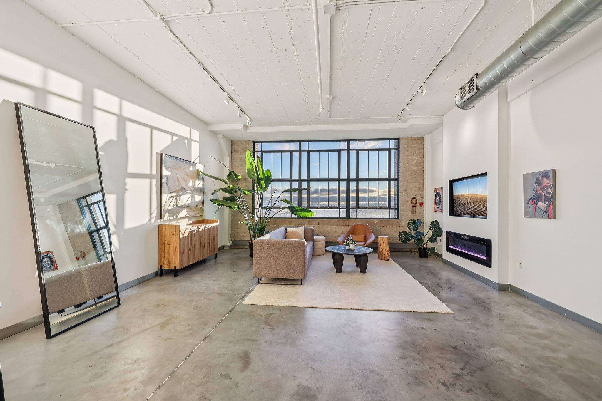 2929 Chicago AVE #1105, Minneapolis, MN 55407