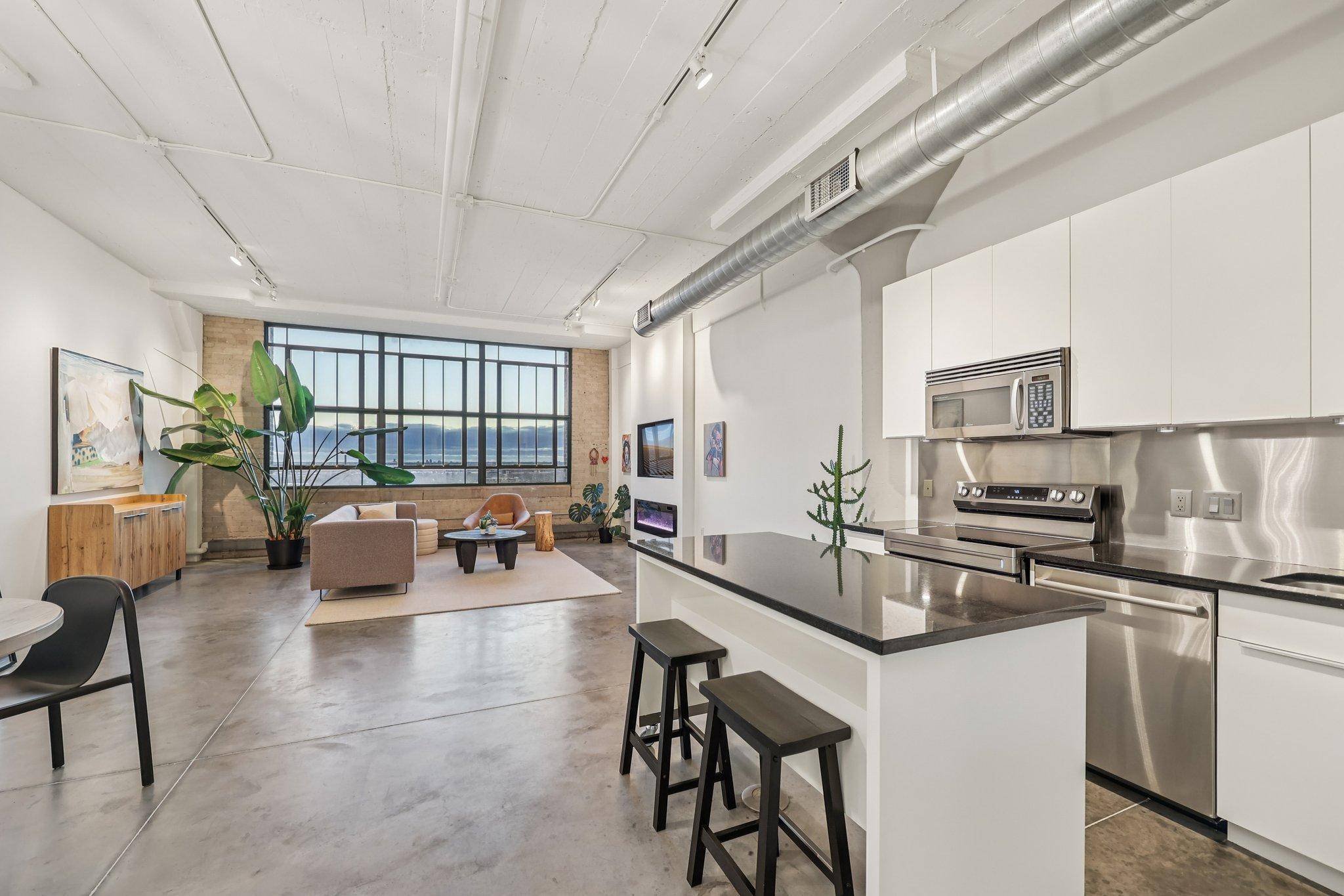 2929 Chicago AVE #1105, Minneapolis, MN 55407