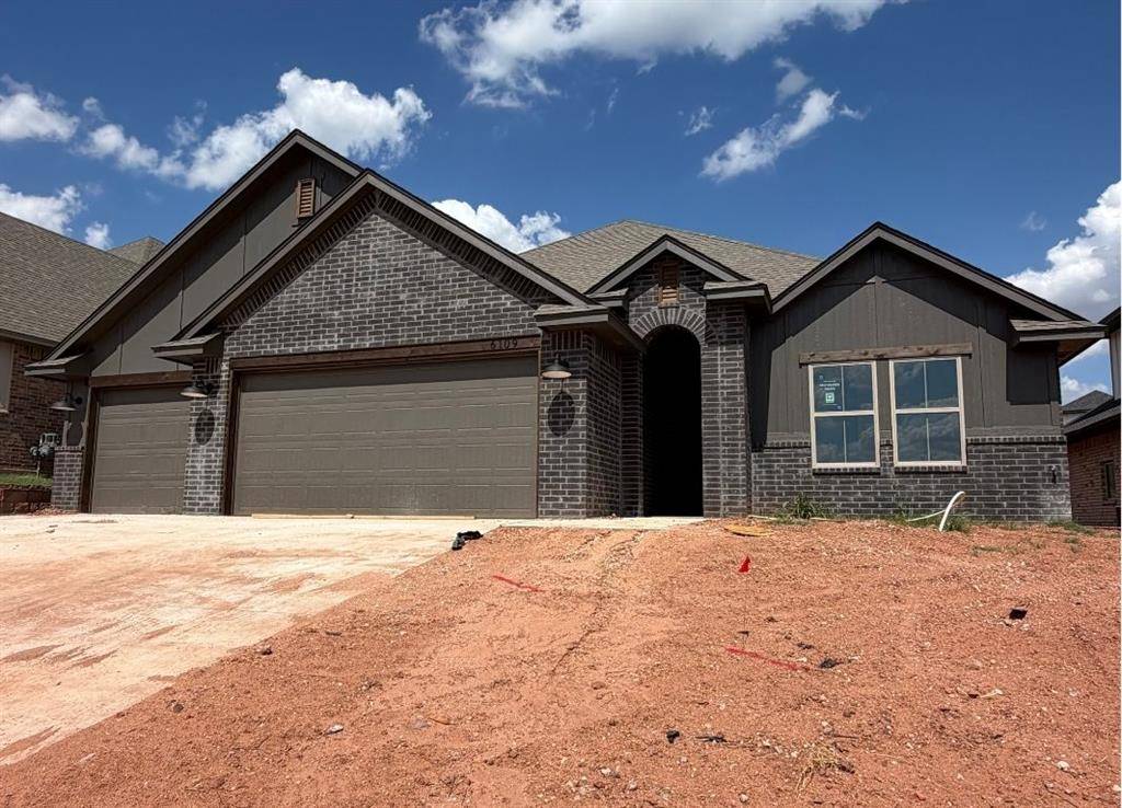 6109 Kinnick DR, Edmond, OK 73034