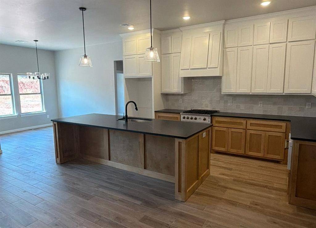 2217 Preserve Edge RD, Edmond, OK 73034