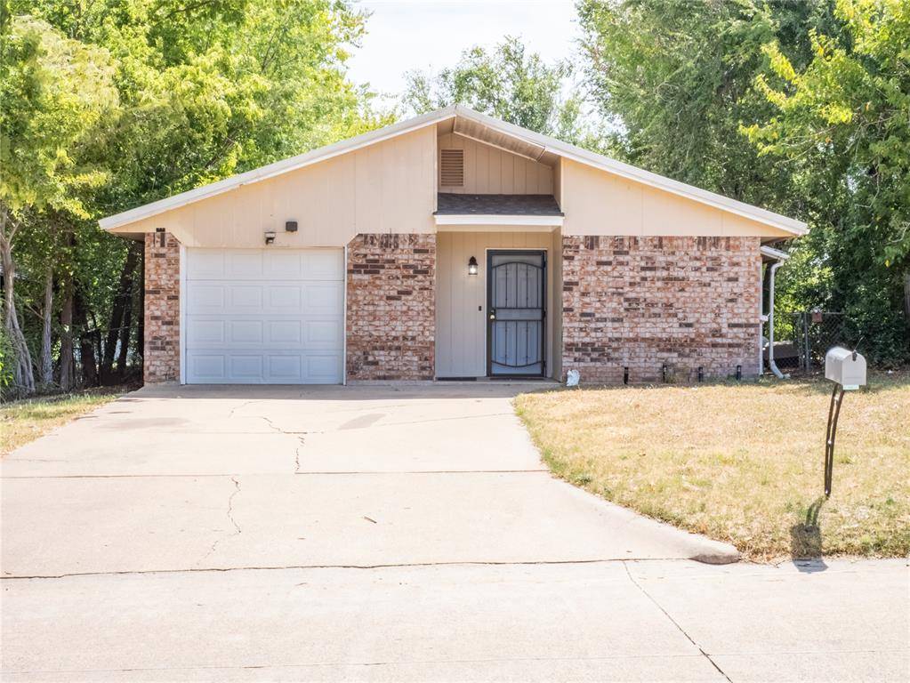1720 Jesse L Davenport ST, Lawton, OK 73501