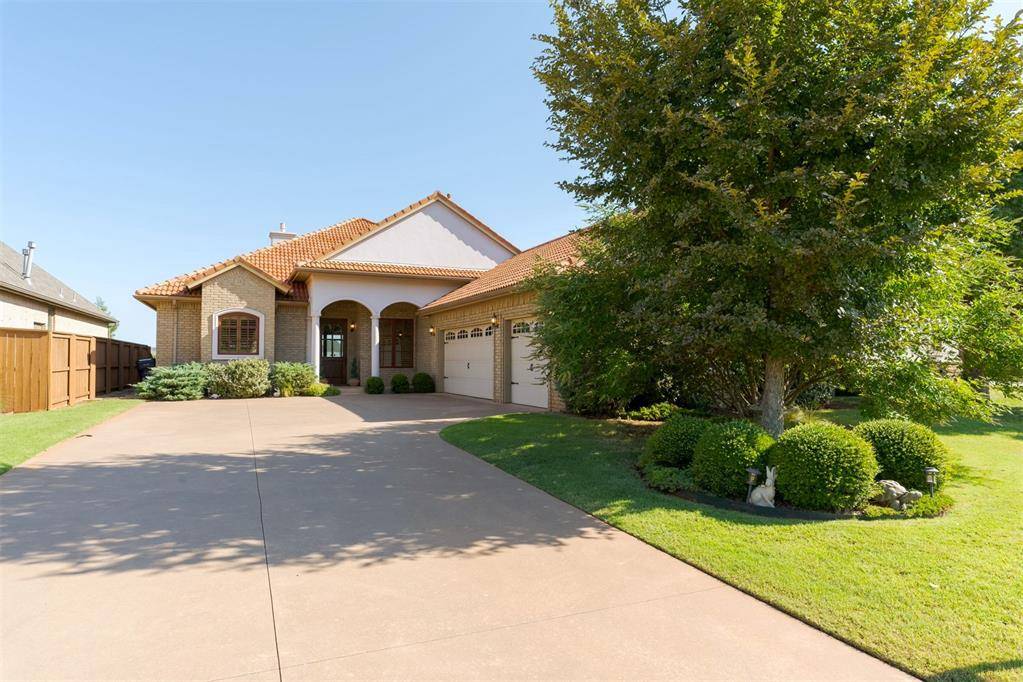 16772 Little Leaf LN, Edmond, OK 73012