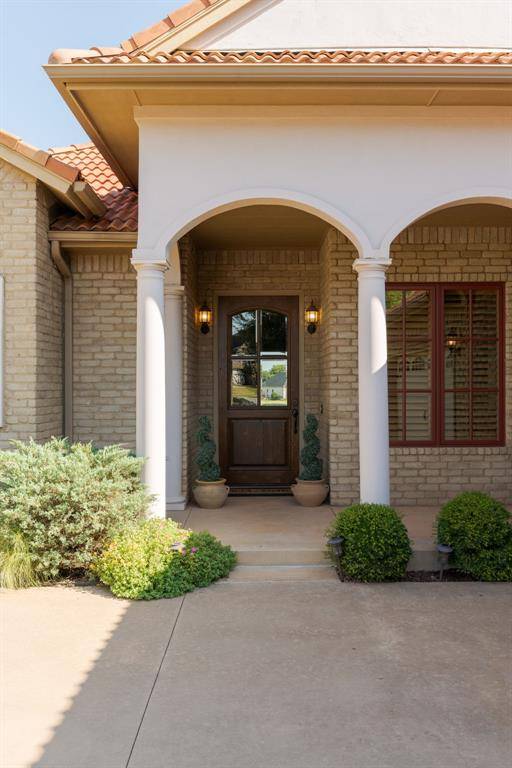 16772 Little Leaf LN, Edmond, OK 73012
