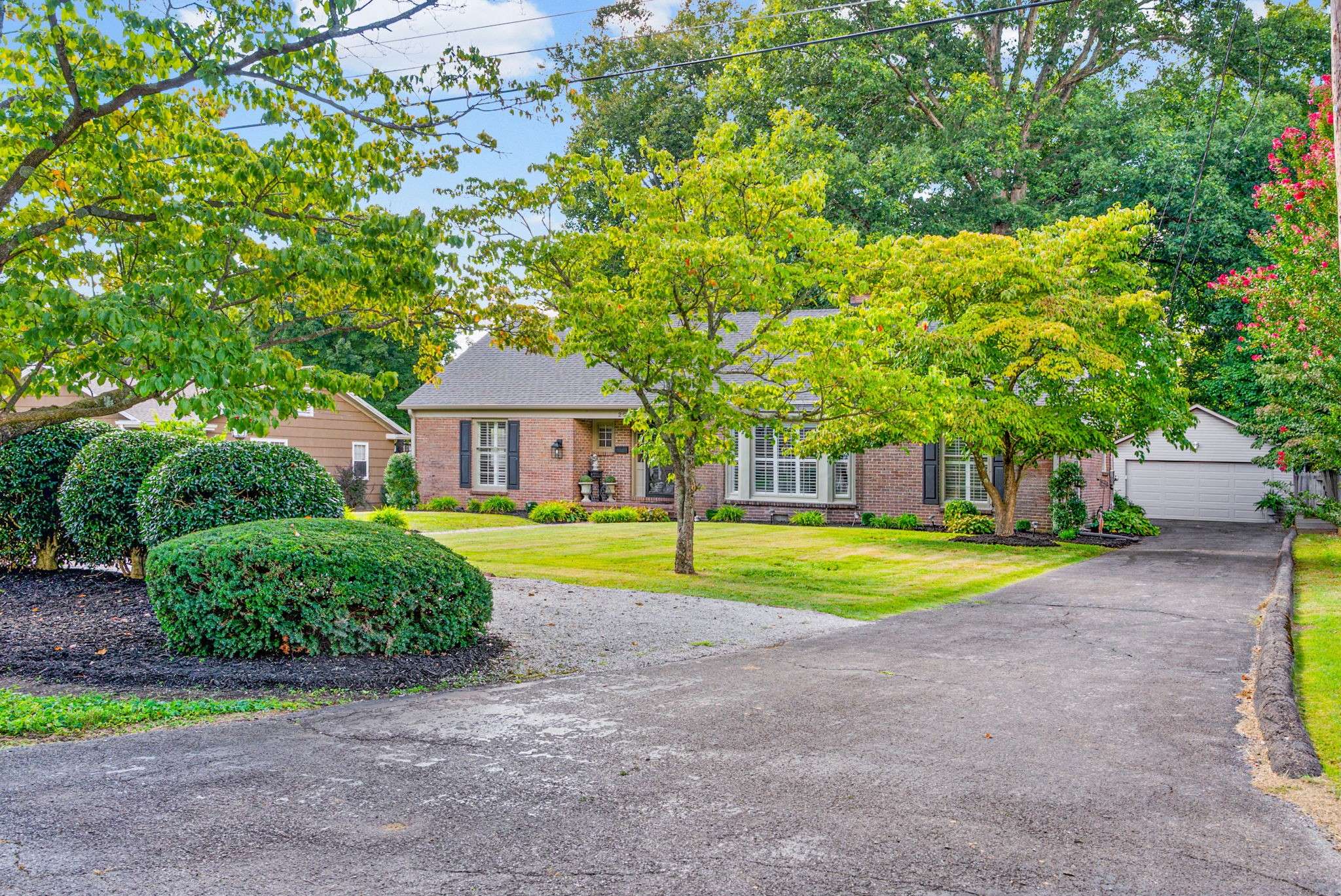 2611 Cayce Meade Dr, Hopkinsville, KY 42240