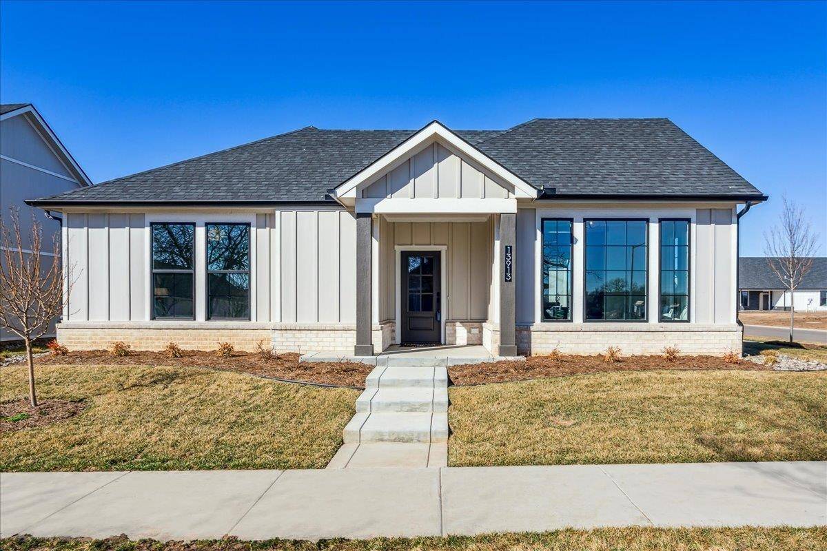 13913 W Barn Owl Ct, Wichita, KS 67235