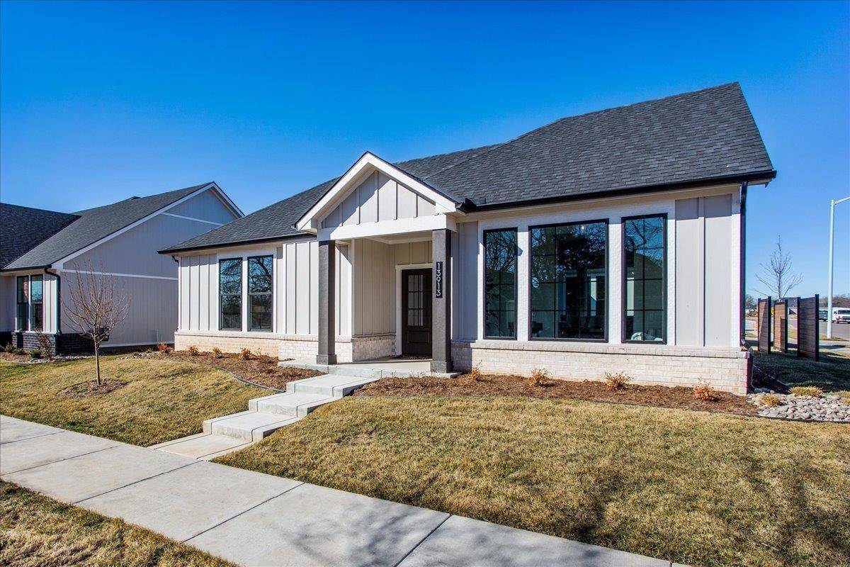13913 W Barn Owl Ct, Wichita, KS 67235