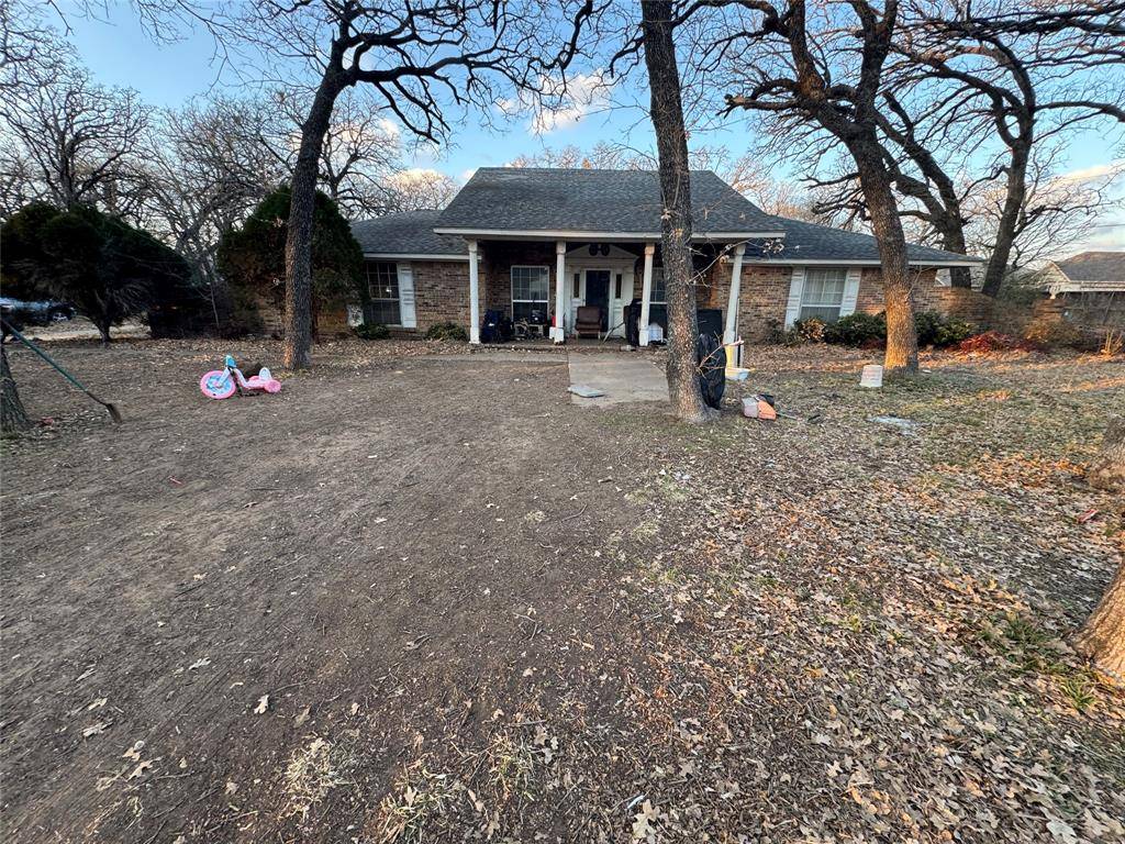 2301 Turner Way, Arlington, TX 76001