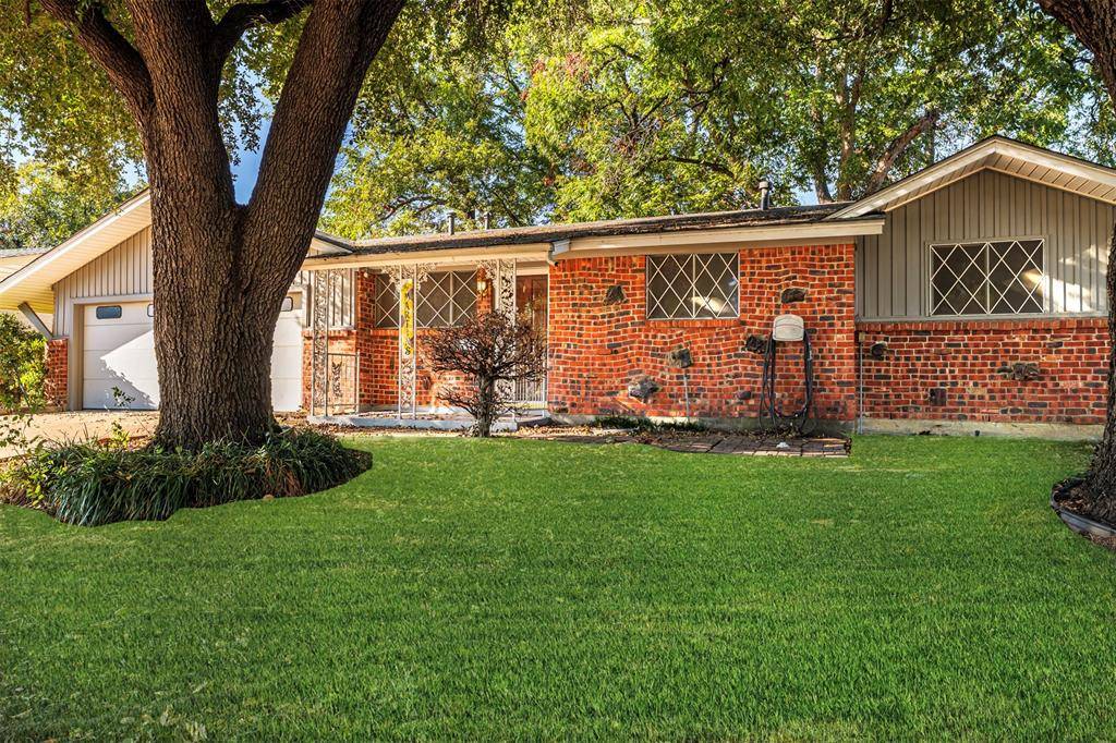 4557 Dee Lane, Haltom City, TX 76117
