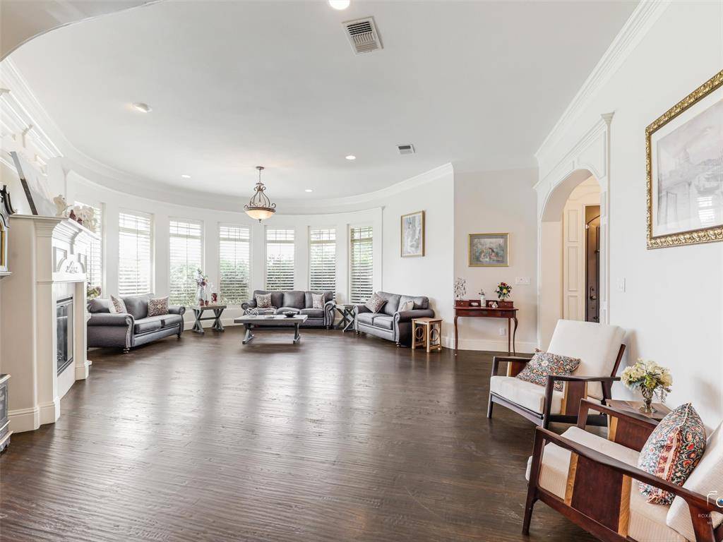 4428 Lake Breeze Drive, Mckinney, TX 75071