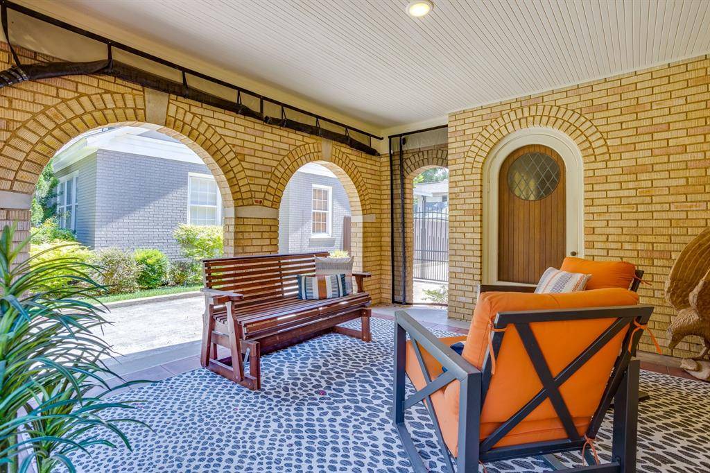 2041 Hawthorne Avenue, Fort Worth, TX 76110