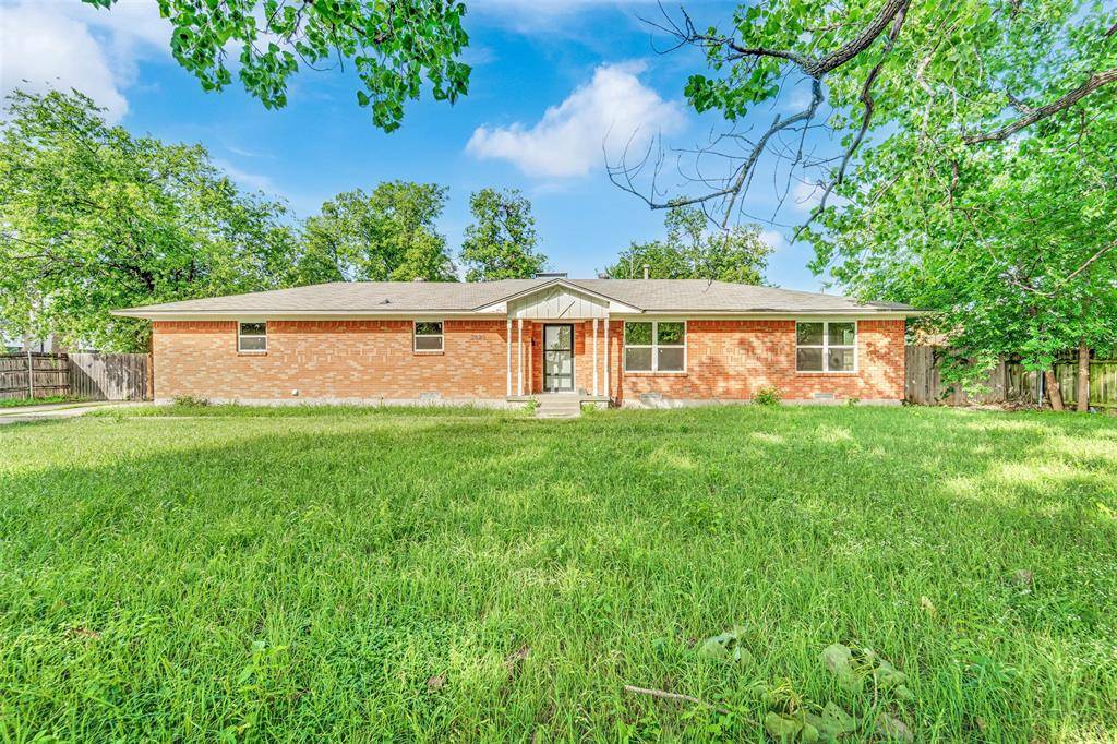 2630 Pasteur Avenue, Dallas, TX 75228
