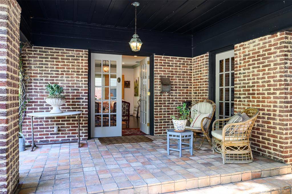 1144 N Windomere Avenue, Dallas, TX 75208