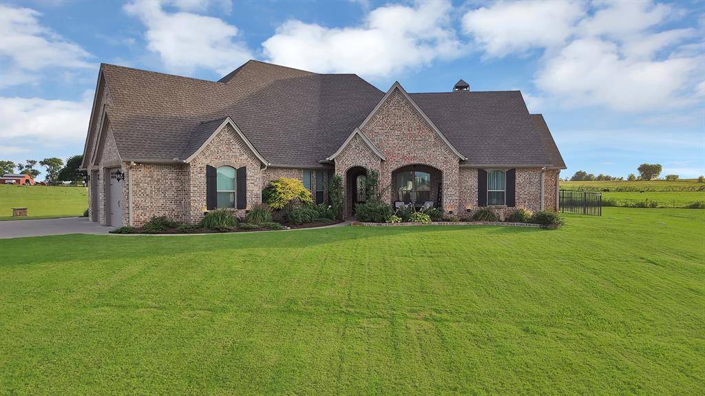 9688 Whispering Creek Terrace, Grandview, TX 76050