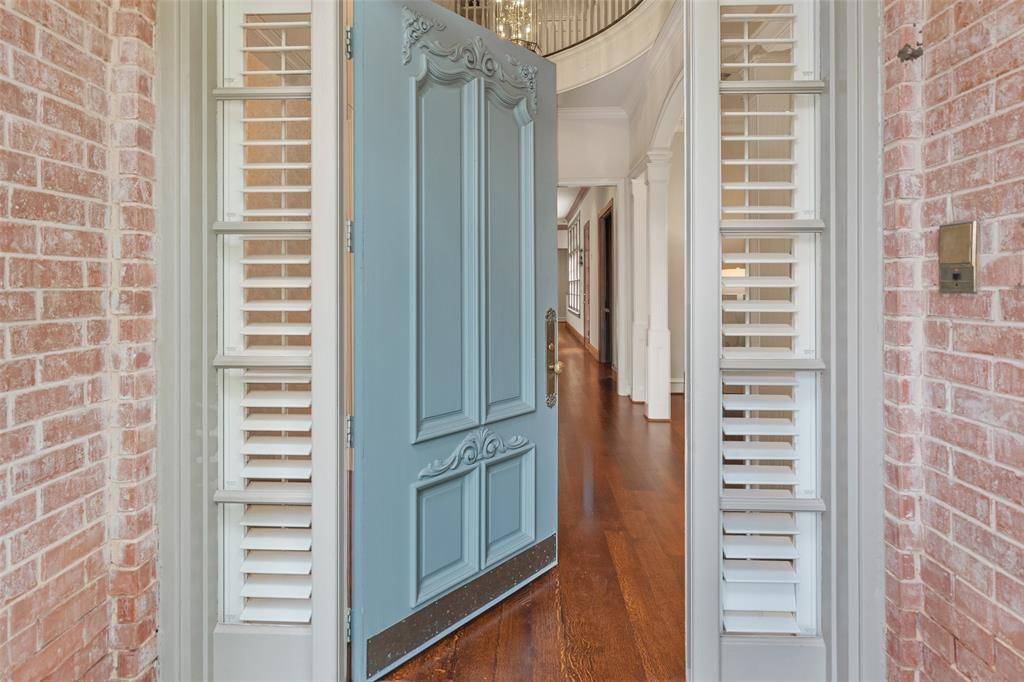 7 Knightwood Court, Dallas, TX 75225