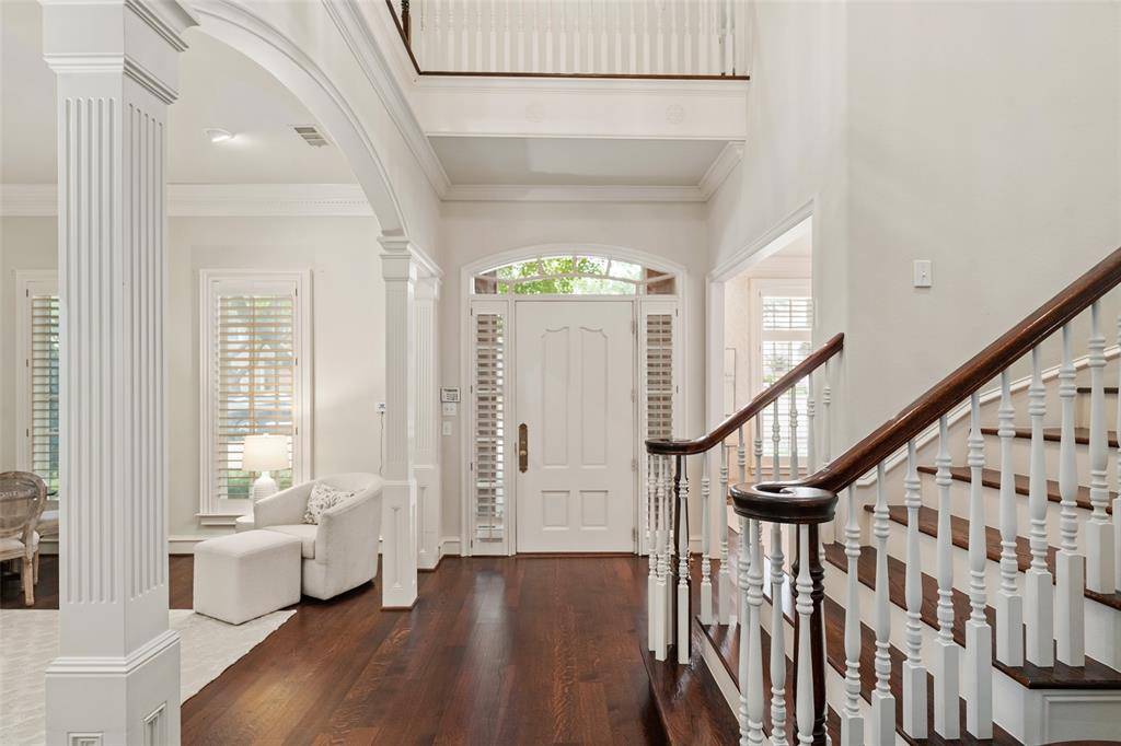 7 Knightwood Court, Dallas, TX 75225