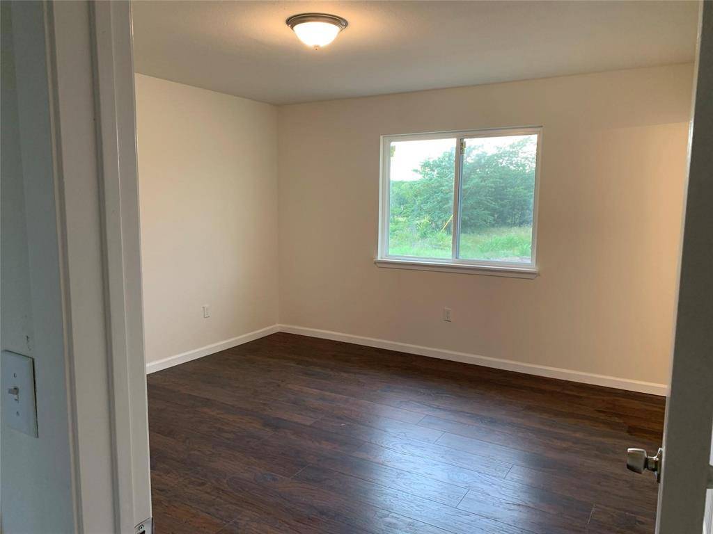 156 Bridlewood Lane, Runaway Bay, TX 76426