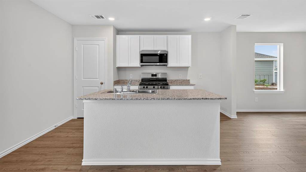 3302 Twilight Trail, Talty, TX 75126