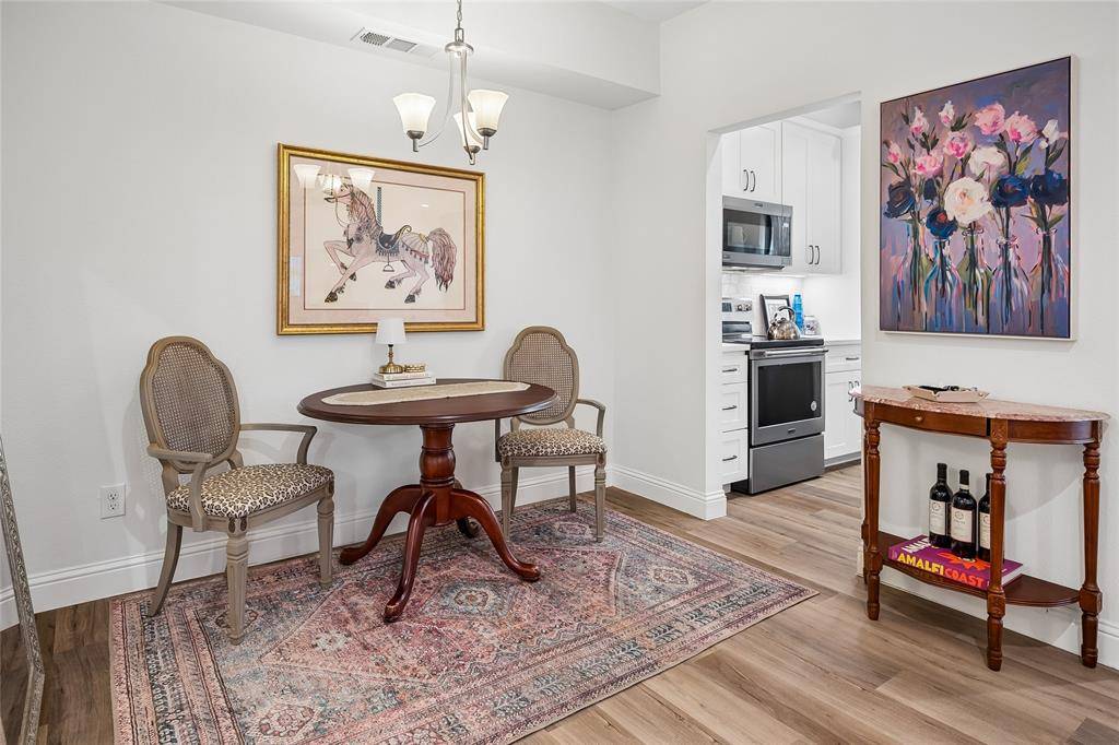 10744 Park Village Place #B, Dallas, TX 75230