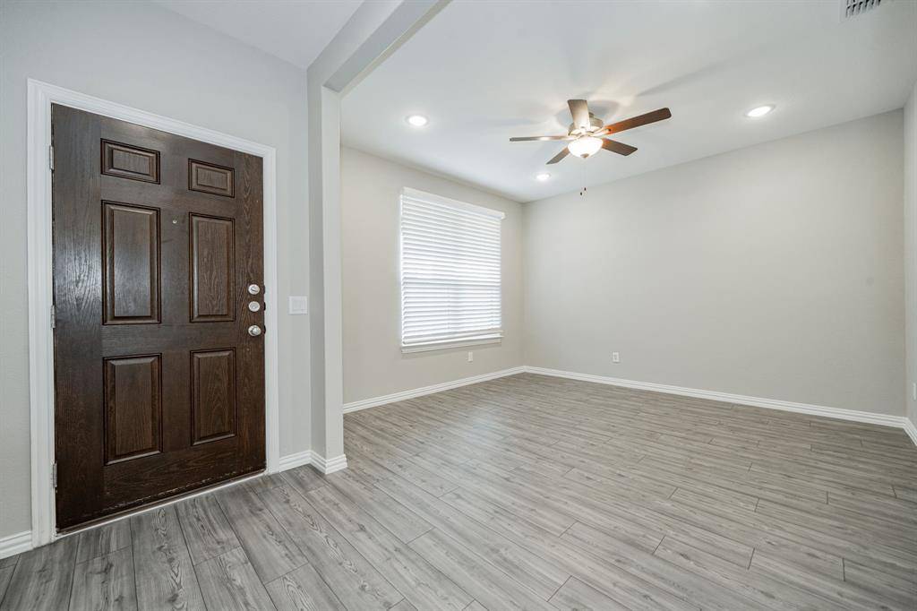 427 Holt Lane, Fate, TX 75087