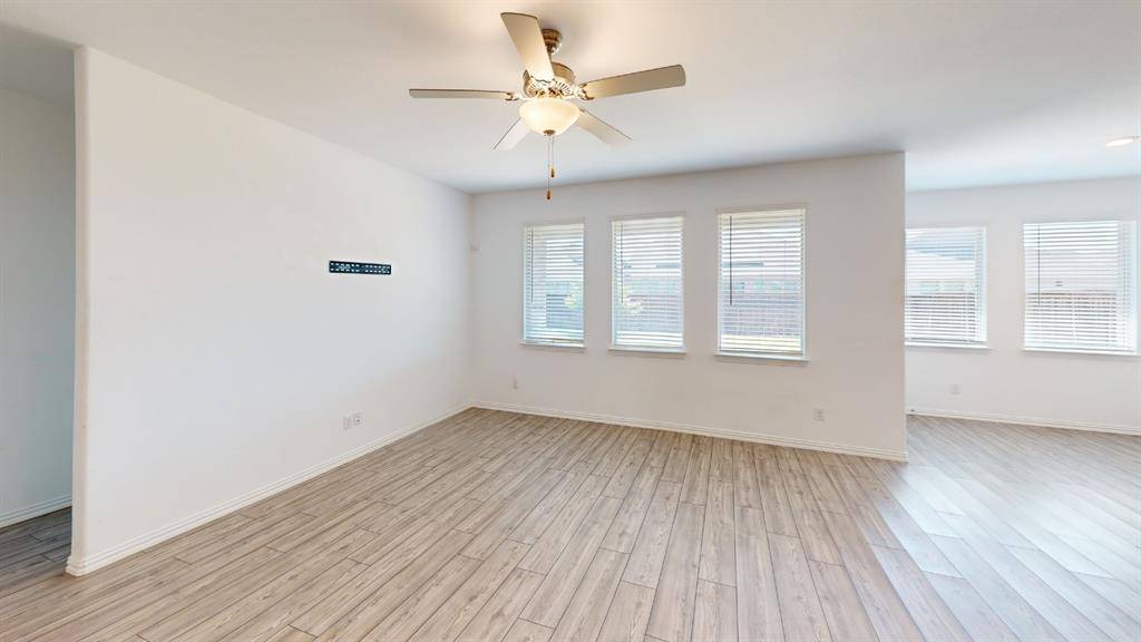 812 Carmen Street, Forney, TX 75126