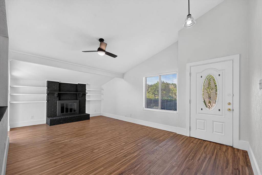 2922 Bonanza Lane, Garland, TX 75042