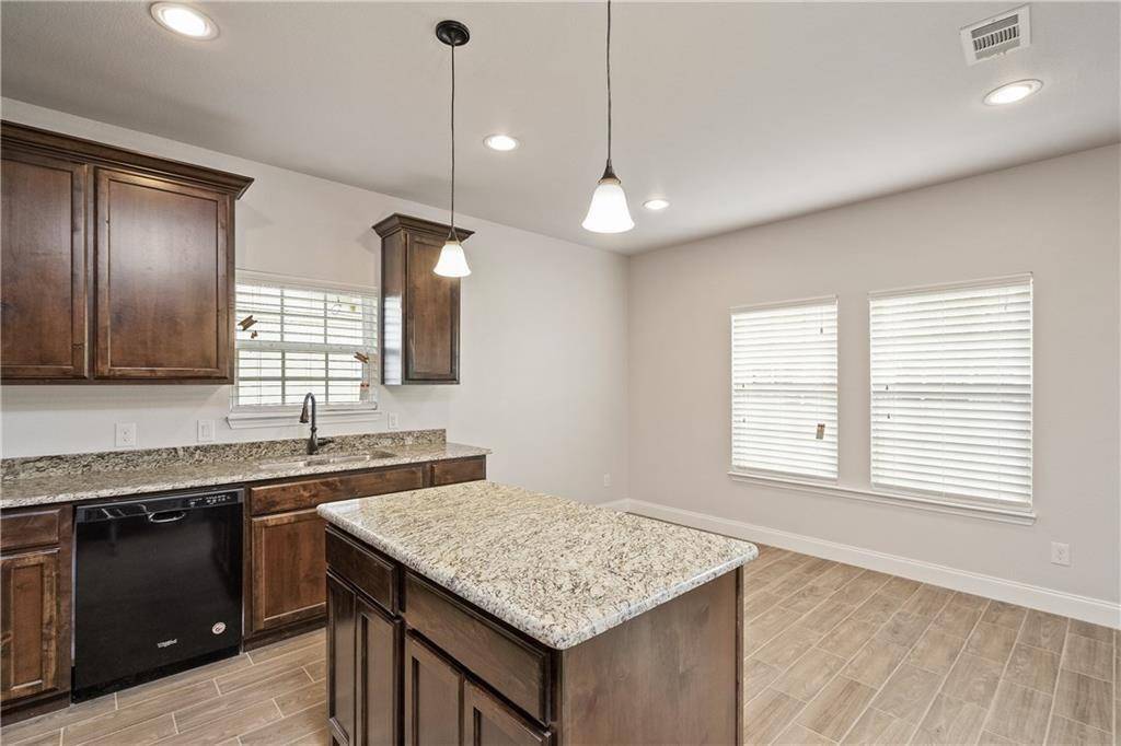 1122 Oneal Street, Greenville, TX 75401
