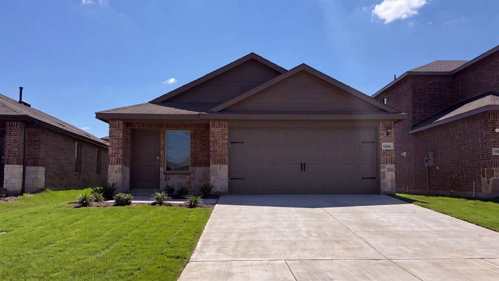 5806 Blue Sky Drive, Crandall, TX 75114