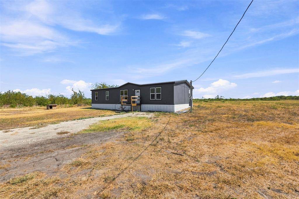 3208 NE County Rd 0200, Powell, TX 75153