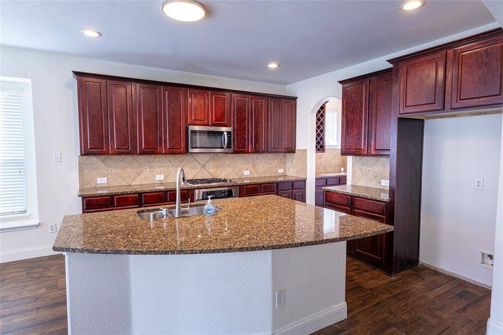 4849 Grinstein Drive, Fort Worth, TX 76244