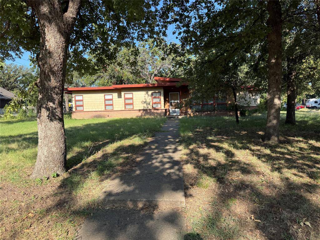 2939 Field Street, Haltom City, TX 76117