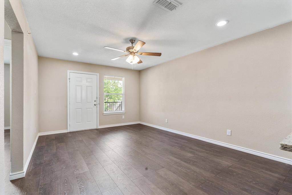 1406 Courtney Place #D, Cleburne, TX 76033