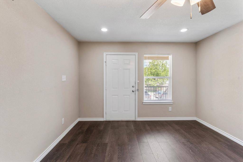 1406 Courtney Place #D, Cleburne, TX 76033